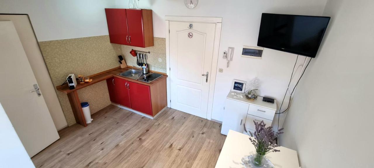 Apartamento Tiny Studio Big Living Rovinj Exterior foto