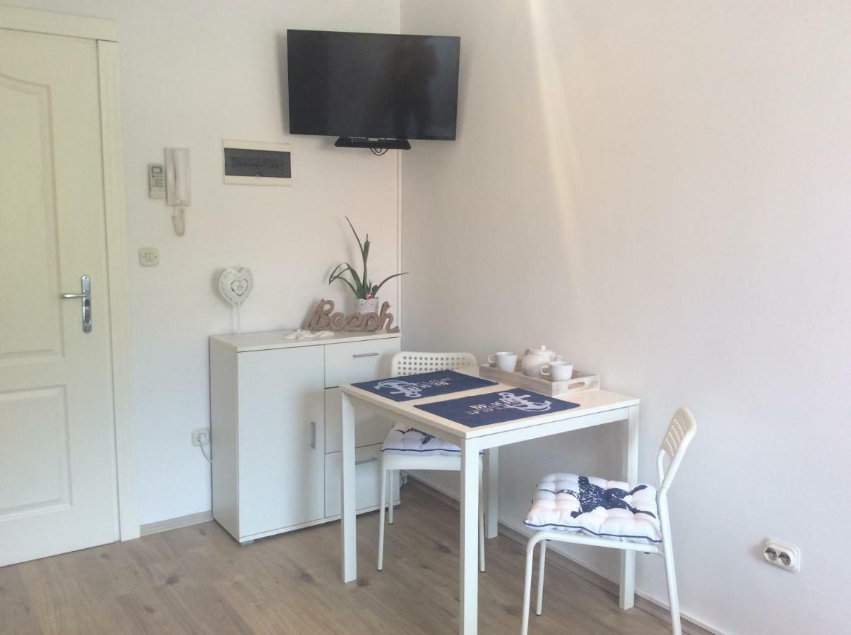 Apartamento Tiny Studio Big Living Rovinj Exterior foto